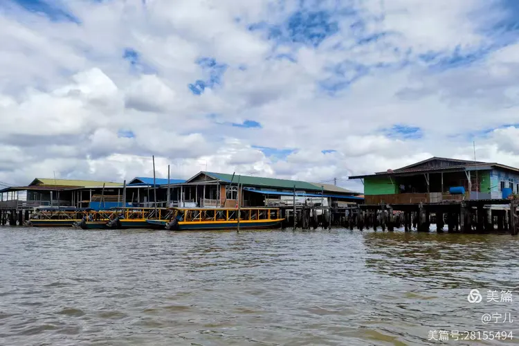文莱河,水上人家